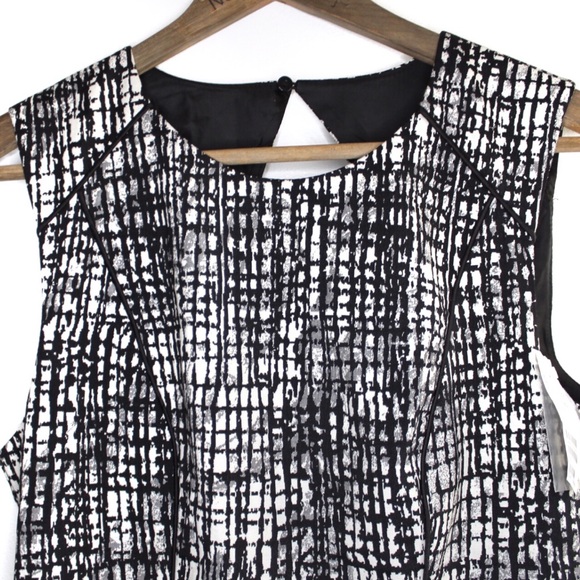 H&M NWT Bold Patterned Midi Dress 10 - Picture 2 of 7